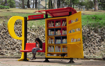 Библиотека на остановке, Богота, Колумбия,?программа «Остановка в парке — место для книги»