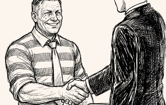 Кароль Навроцкий&nbsp;&mdash; воплощение эпохи &laquo;национального суверенитета&raquo;. Малоизвестный широкой публике 42-летний историк-боксер выиграл президентские выборы в&nbsp;Польше во&nbsp;втором туре с&nbsp;отрывом всего в&nbsp;1,7 п.п. Навроцкого поддержали партия &laquo;Право и&nbsp;Справедливость&raquo; (PiS) и&nbsp;лично ее&nbsp;лидер Ярослав Качиньский. При этом сам Навроцкий выдвигался как независимый кандидат и&nbsp;обошел национально известного мэра Варшавы Рафала Тшасковского от&nbsp;правящей &laquo;Гражданской коалиции&raquo;, который пользовался поддержкой городского истеблишмента, основных СМИ и&nbsp;Европейской комиссии.